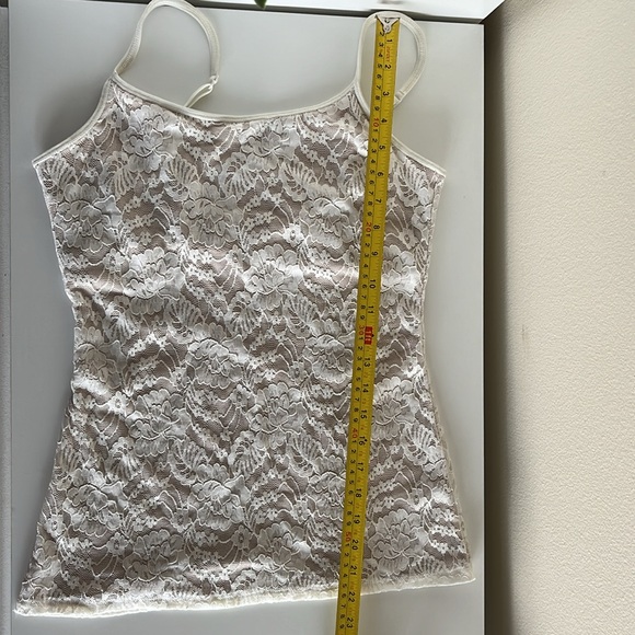 Express Lace Cami with Built-in Bra - Picture 3 of 4